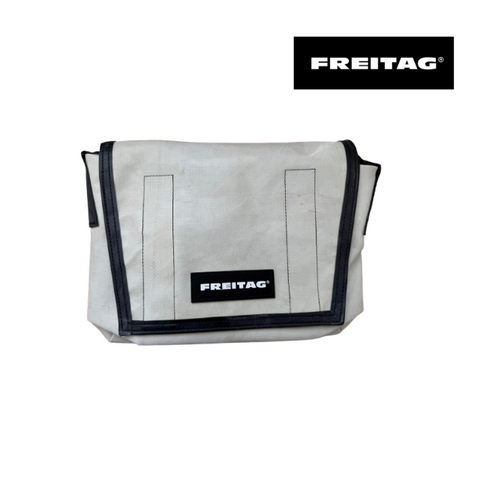 FREITAG Messenger Classic S: F11 Lassie P41002 – Mano Plus FREITAG Messenger Classic S: F11 Lassie P41002 – Mano Plus