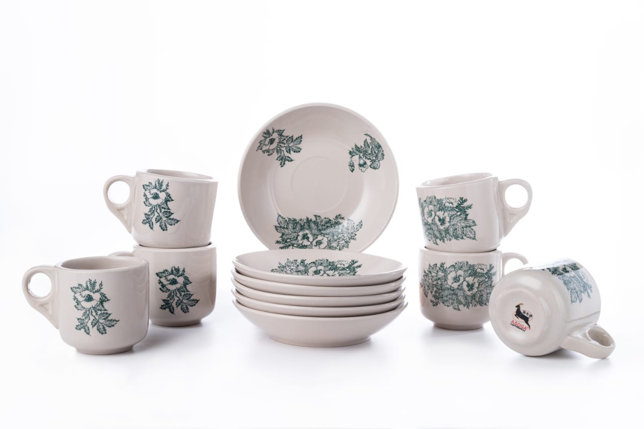 Mano Plus Vintage Porcelain Coffee cup with saucer (1 set)