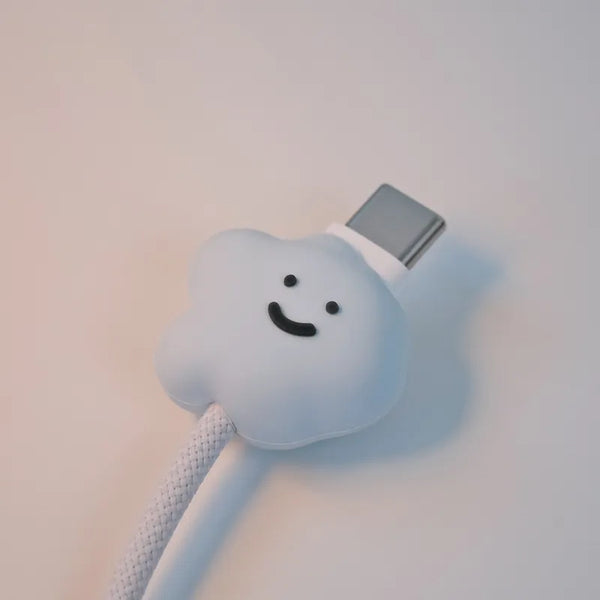 Square Studio: Mood Cloud Cable Bite