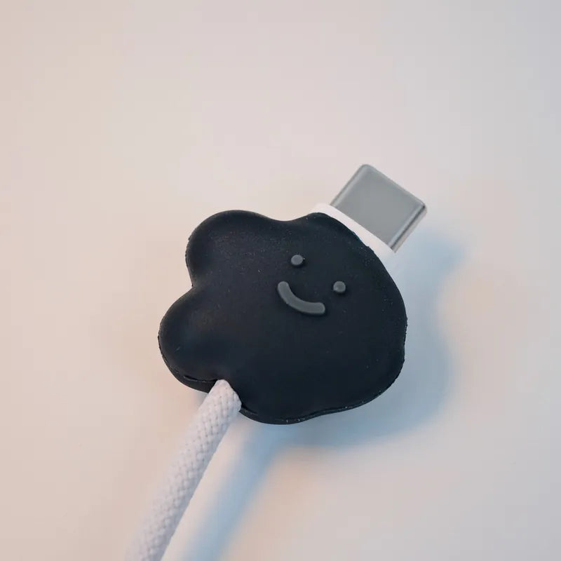 Square Studio: Mood Cloud Cable Bite