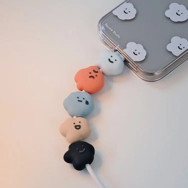 Square Studio: Mood Cloud Cable Bite