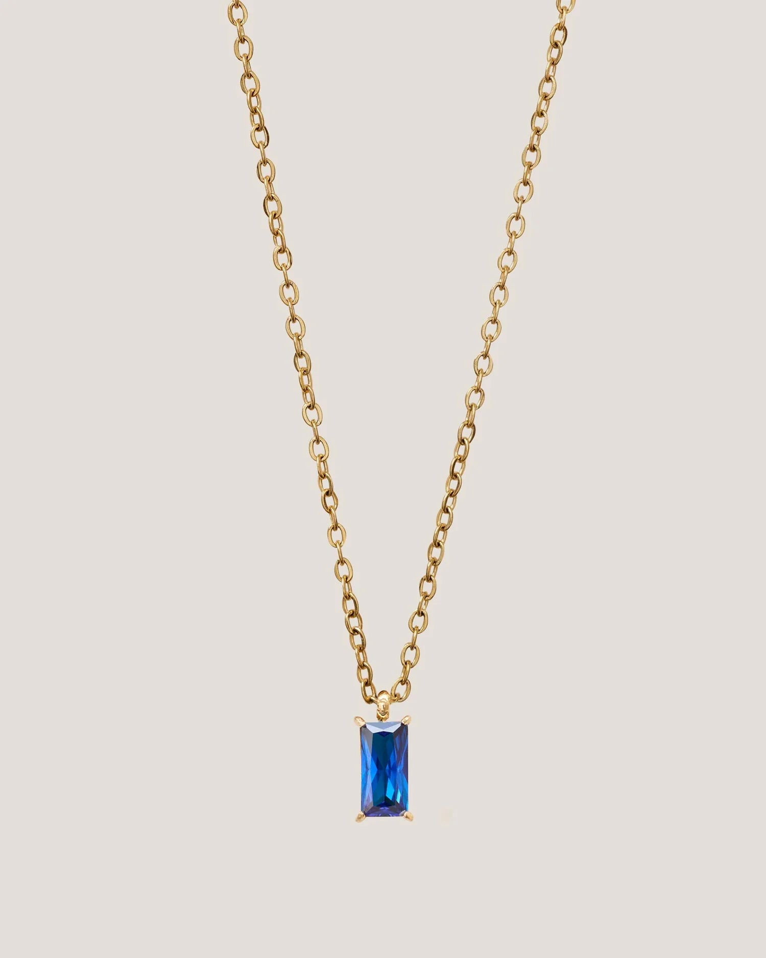 GUNG JEWELLERY Necklace : Blue Sapphire Pendant