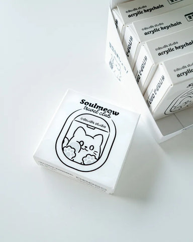 White boxes with black cat illustration and 'Soulmeow' text on a white background
