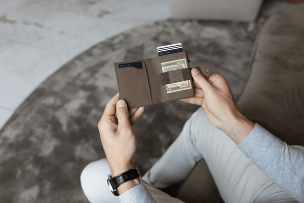 GARZINI: Dompet Logam Garzini