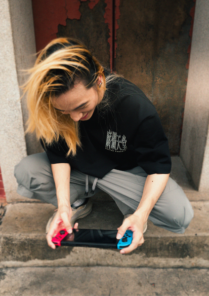 Rotten Paradise Tee : Title (Black)