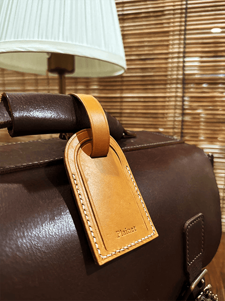 Plainet Creation Leather: Luggage Tag