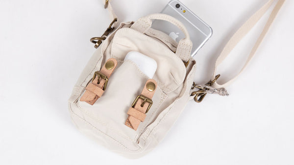 DOUGHNUT Crossbody Bag: Macaroon Tiny Glossy Blocking Series Black x Neon