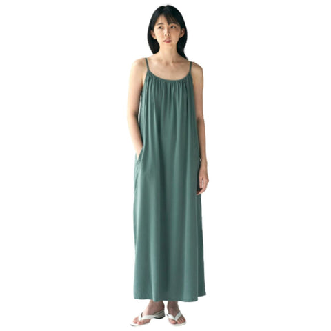 THE WES STUDIO Classic Scoop Low Back Cami Dress (Green)