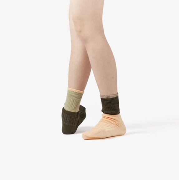 GOODPAIR SOCKS X ONO | Khaki Socks: Odd Colour Patterned Socks