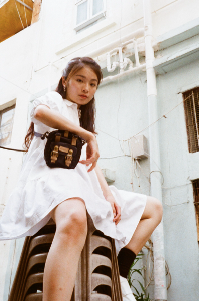 DOUGHNUT Crossbody Bag: Macaroon Tiny Glossy Blocking Series Black x Neon