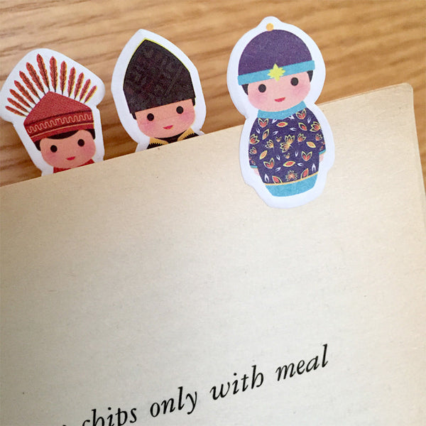 EMPAT MUSIM PANAS: Penanda Halaman Melekit