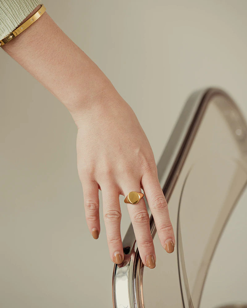 GUNG JEWELLERY Ring: Ovoid Gold